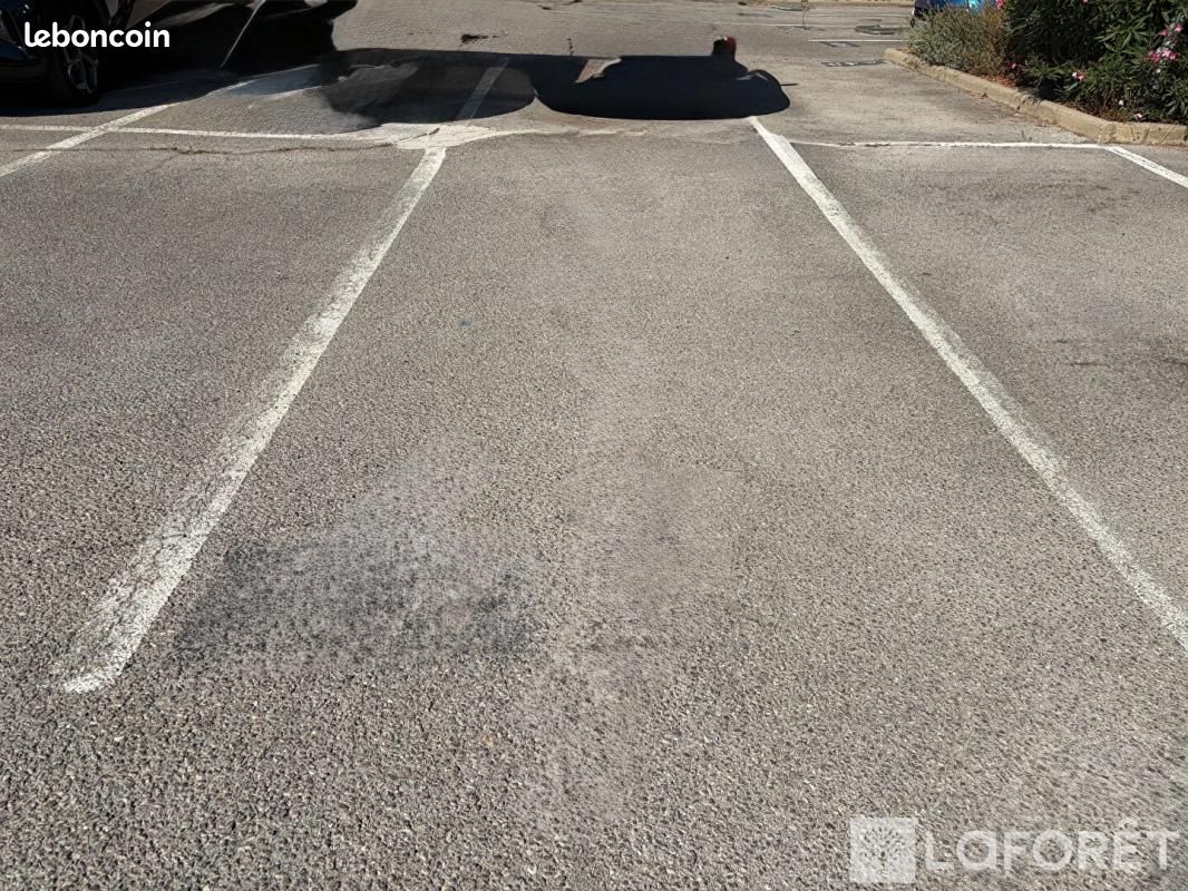 Parking 12 m² · à Frontignan · 12 m² · 15 000 €