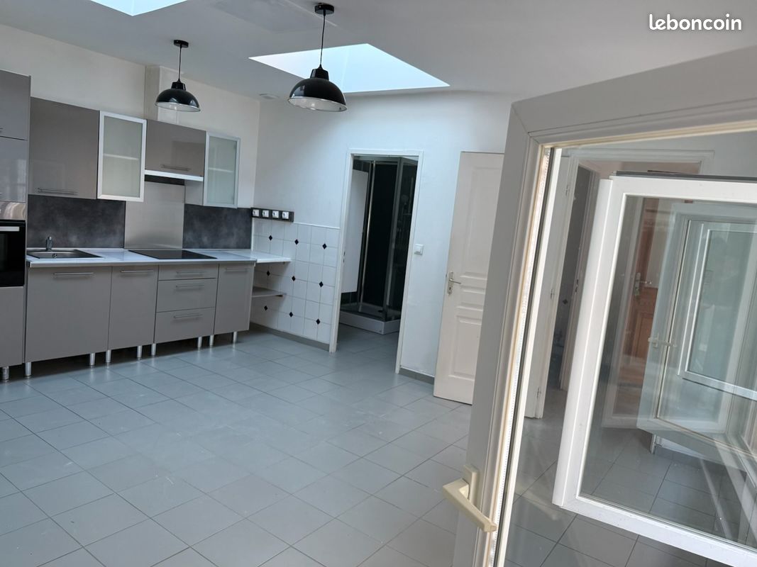 Appartement 3 pièces 51 m² · à Solesmes · 51 m² · 510 €