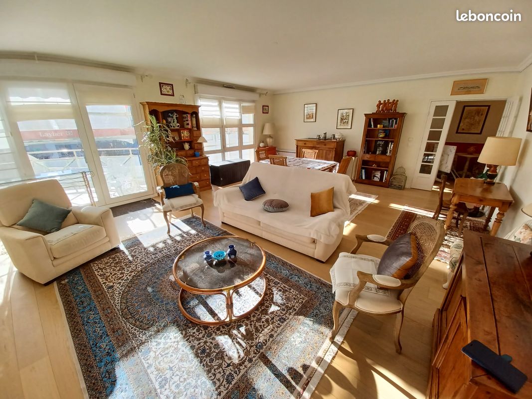 Appartement 4 pièces 123 m² · à Sceaux · 123 m² · 3 500 €