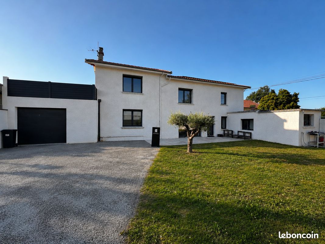 Maison 5 pièces 115 m² · à Roussillon · 115 m² · 310 000 €