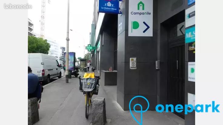 Parking 12 m² · à Arcueil · 12 m² · 182 €
