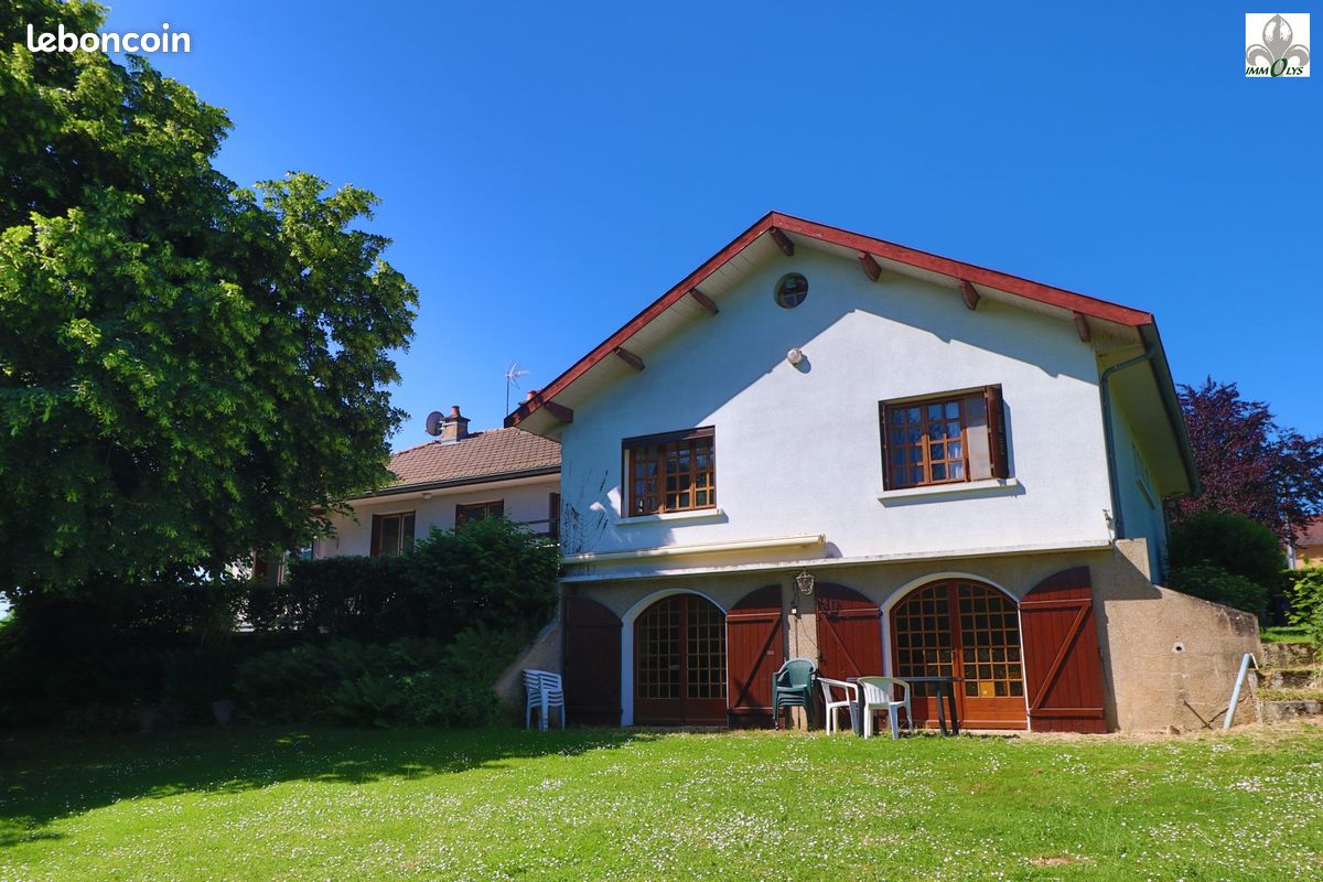 Maison 7 pièces 230 m² · à Pouilly-sur-Saône · 230 m² · 270 000 €