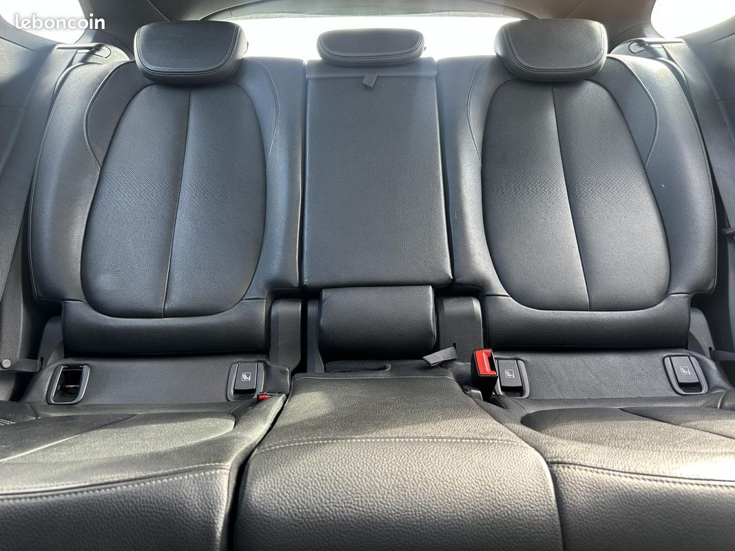 Bmw x1 xdrive 20d 190 ch bva sport xline ph1 (image 17)