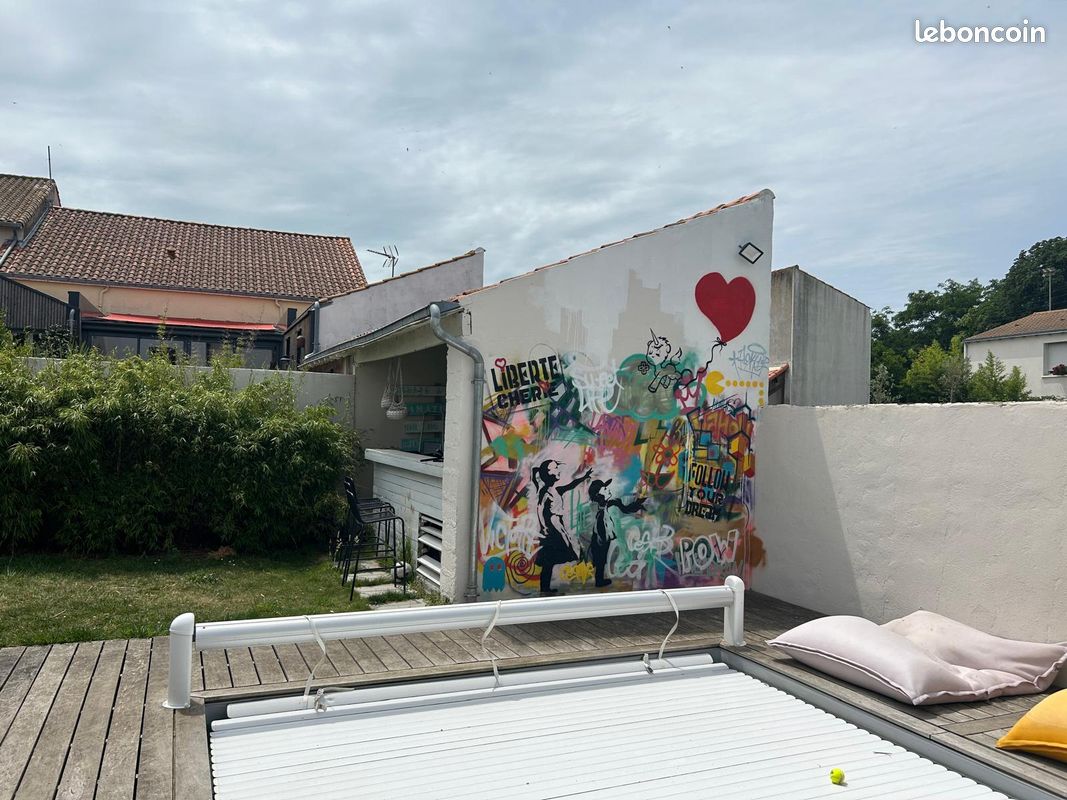Maison 6 pièces 160 m² · à La Rochelle · 160 m² · 2 300 €