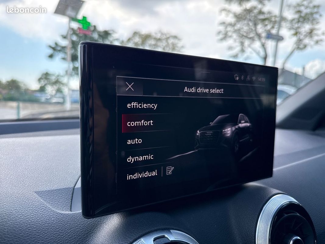AUDI Q2 35 TFSI 150 S tronic 7 S line (image 28)