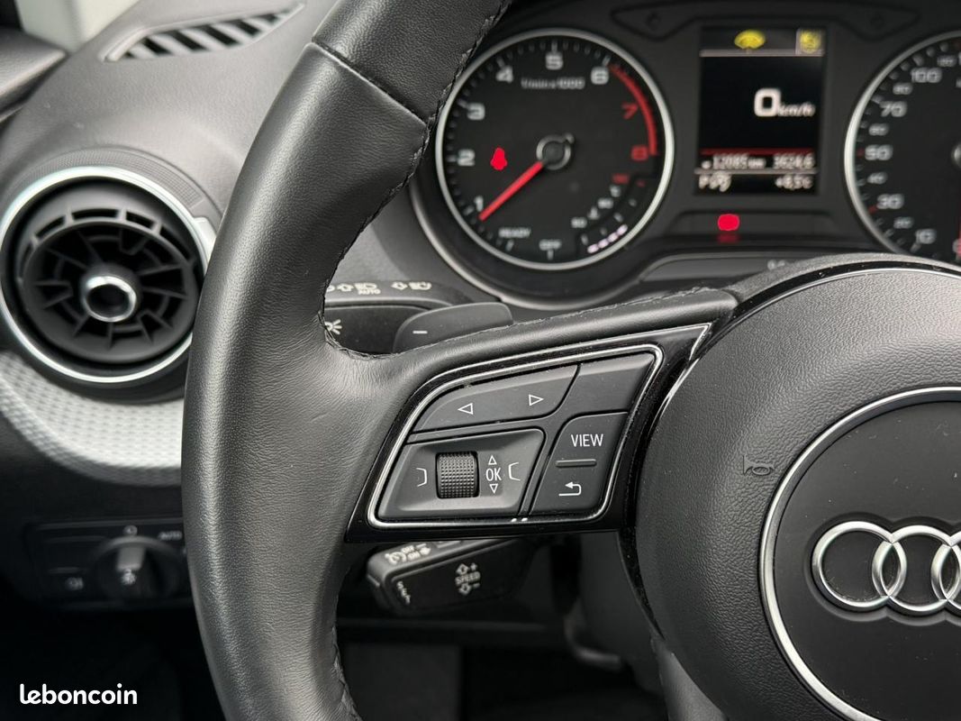 AUDI Q2 35 TFSI 150 S-Tronic S Line avec Caméra et Hayon électrique (image 26)