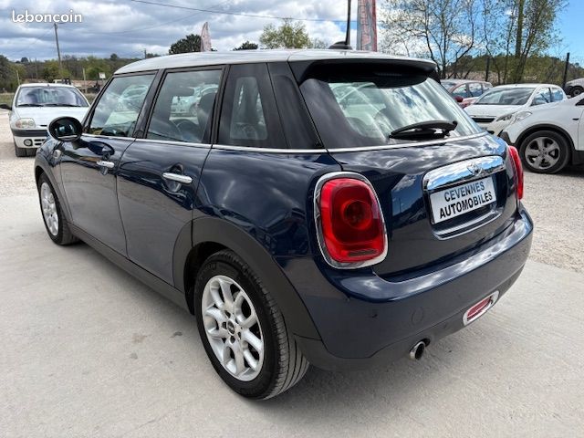Mini MINI 5 PORTES COOPER D 116CH PACK RED HOT CHILI BOITE AUTOMATIQUE (image 3)