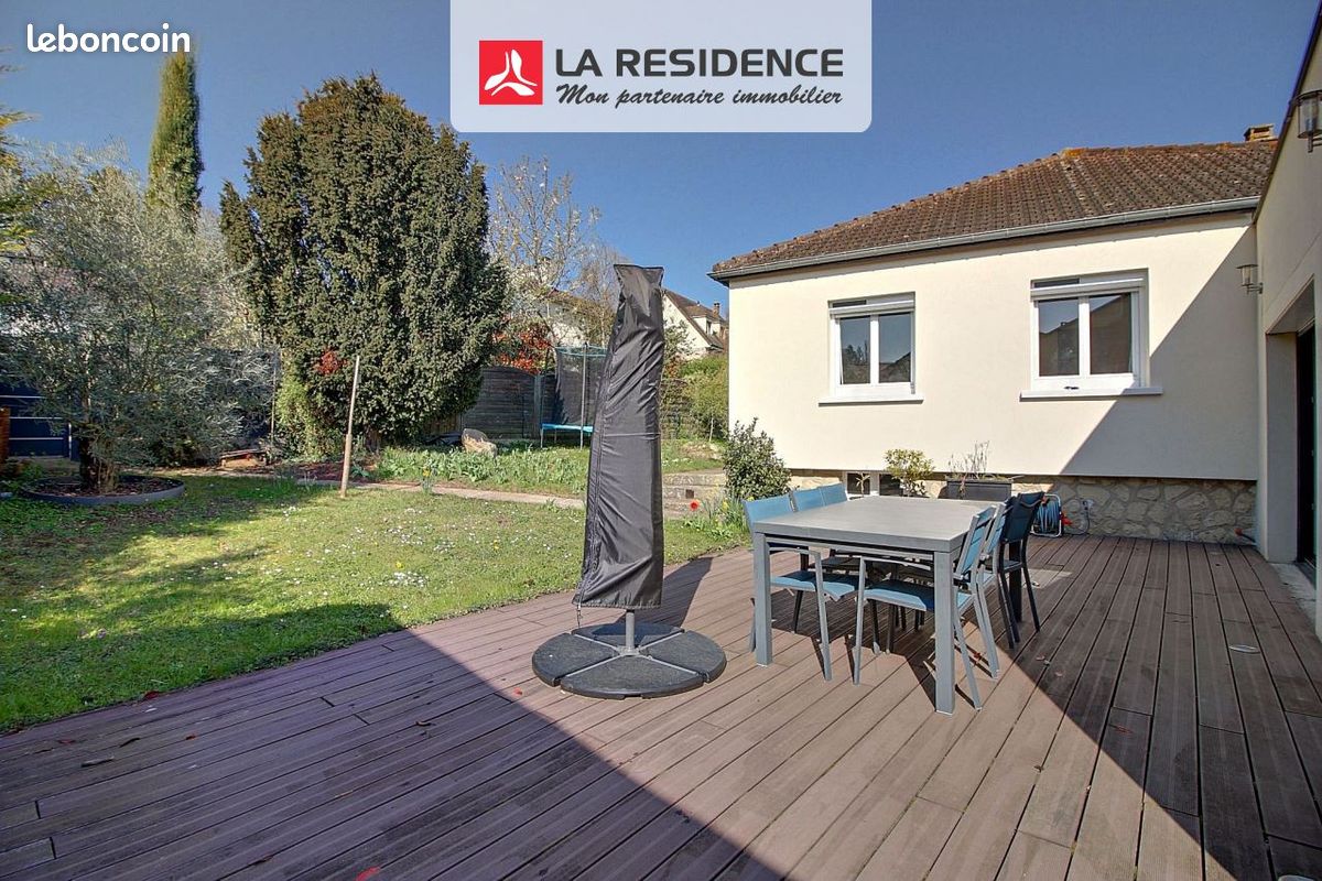 Maison 6 pièces 103 m² · à Aigremont · 103 m² · 625 000 €
