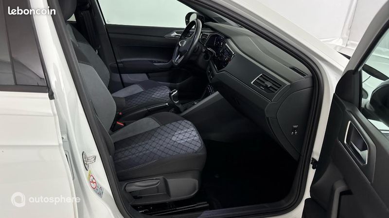 Volkswagen Taigo 1.0 TSI 110ch R-Line DSG7 (image 15)