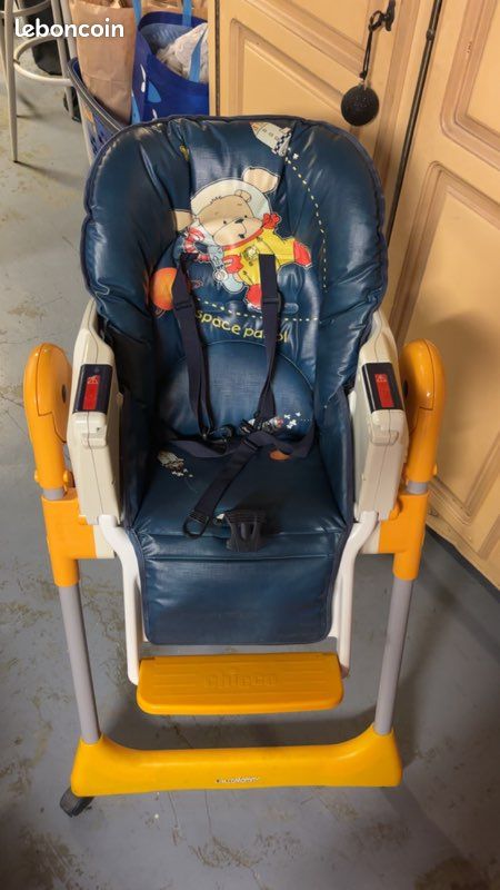 Chaise haute (image 3)