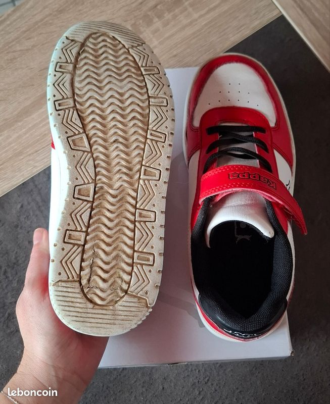 Baskets. Taille 34. Marque Kappa
10 (image 15)