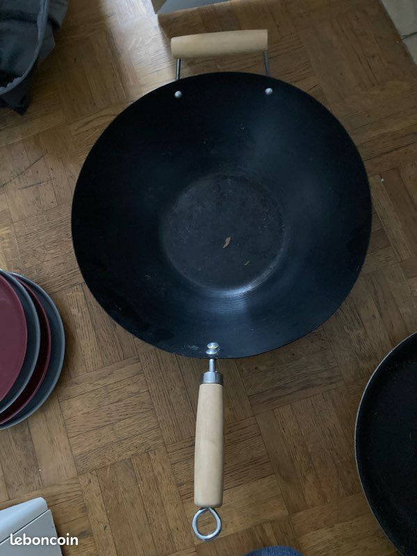 Wok, moule à gâteau, poêle , casserole (image 5)