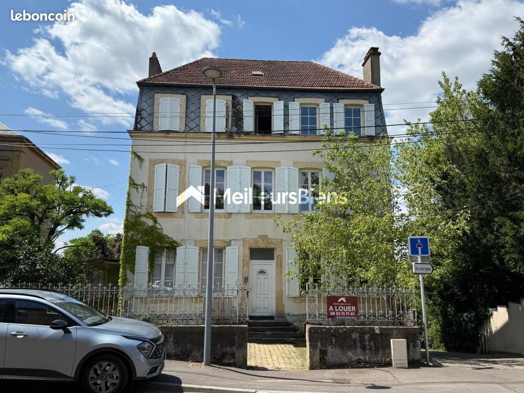 Appartement 4 pièces 80 m² · à Metz · 80 m² · 990 €