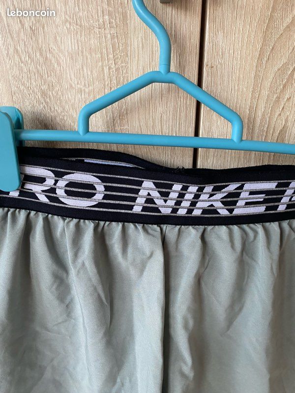 Short sport Nike (image 3)