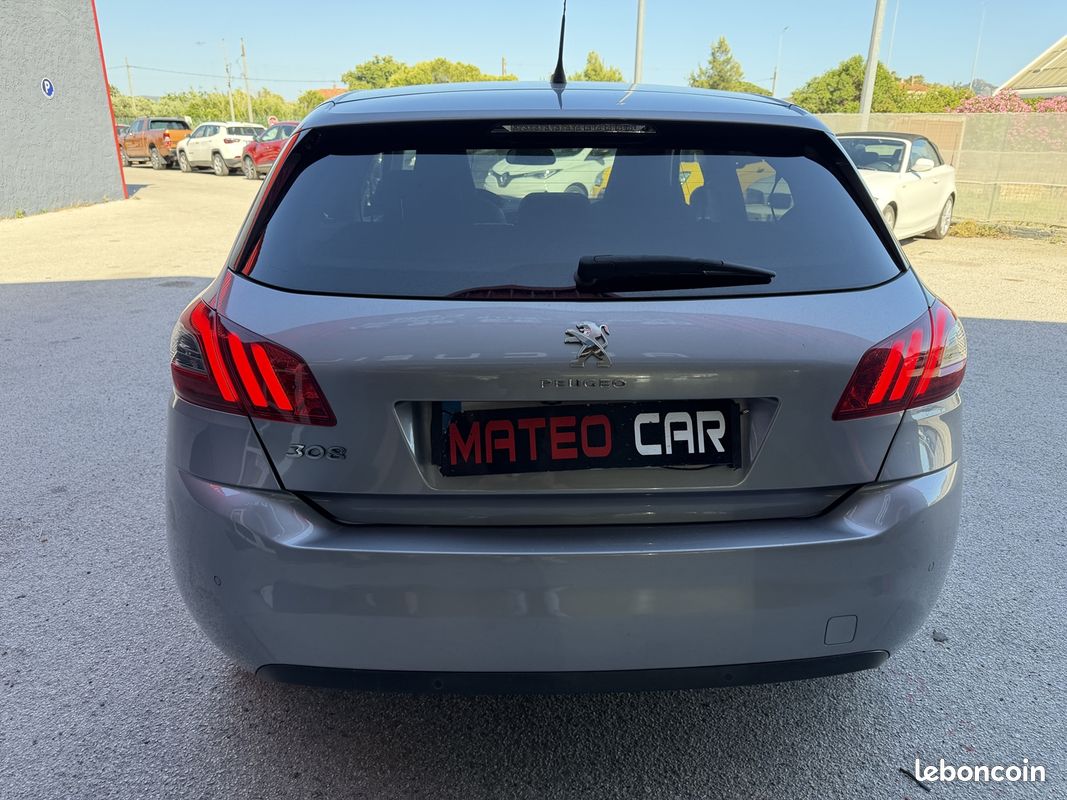 Peugeot 308 1.5 BLUEHDI 130CH S&S ALLURE EAT8 (image 4)