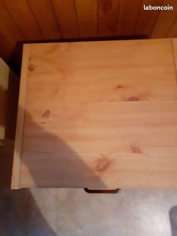 1 table de nuit beige (image 3)