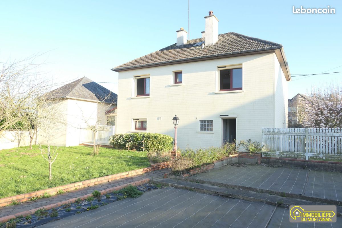 Maison 5 pièces 125 m² · à Saint-Hilaire-du-Harcouët · 125 m² · 166 000 €