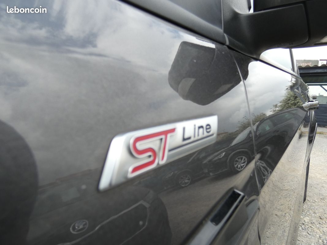 FORD KUGA 1.5 TDCi 120 4x2 Powershift ST-Line (Historique de factures d'entretien dispo) (image 29)