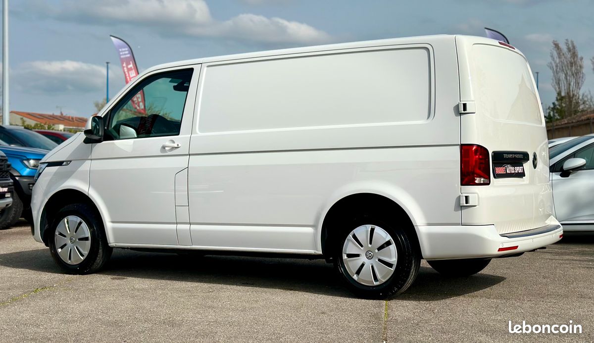 Volkswagen Transporter T6 L1 H1 2,0 TDI 150CV BVMT6 GPS APPLE CARPLAY + BLUETOOTH + RADARS AV / AR (image 5)
