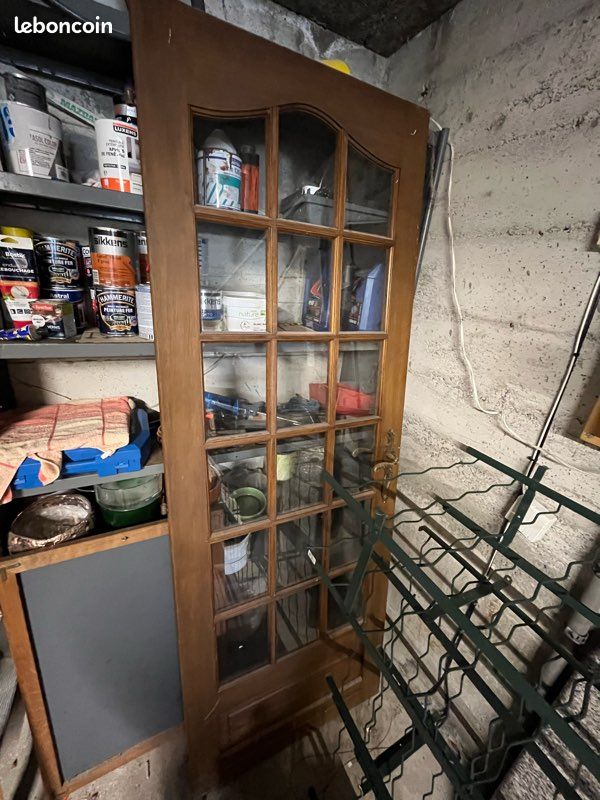 Porte bois et petits carreaux vitrés (image 1)