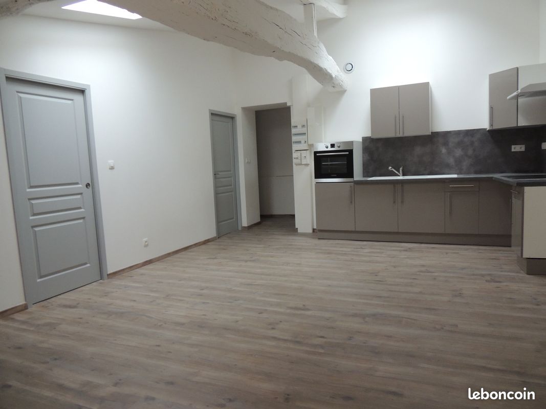 Appartement 3 pièces 64 m² · à Thoissey · 64 m² · 600 €