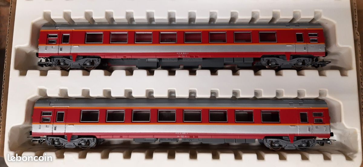 Voitures JOUEF Prestige UIC Rouge - Réfs 5310,5311,5309 + Une - Boîte PVC