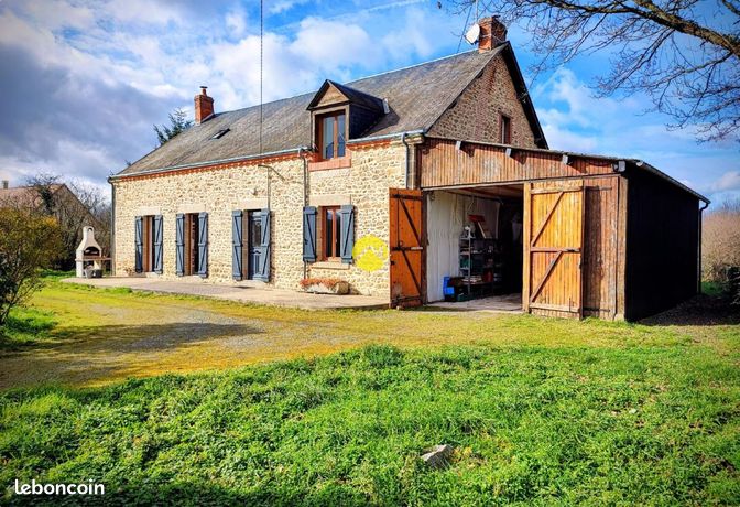 Longère de 1833 restaurée de 155m²