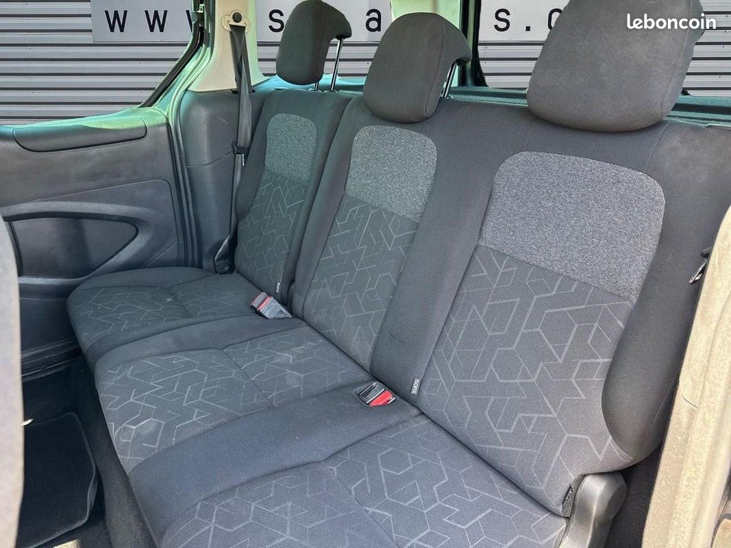 PEUGEOT PARTNER 1.6 BlueHDi 100 II TEPEE COMBI Active PHASE 3 (image 20)