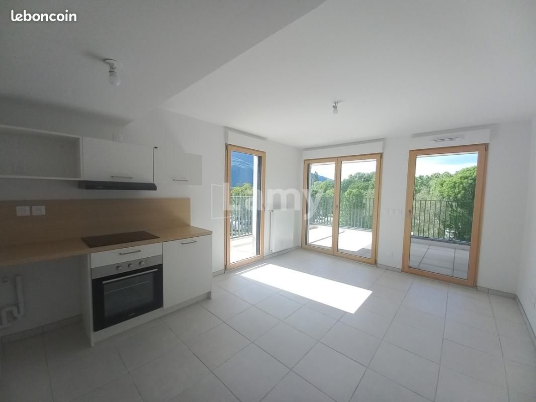 Appartement 2 pièces 38 m² · à Aix-les-Bains · 38 m² · 900 €/mois