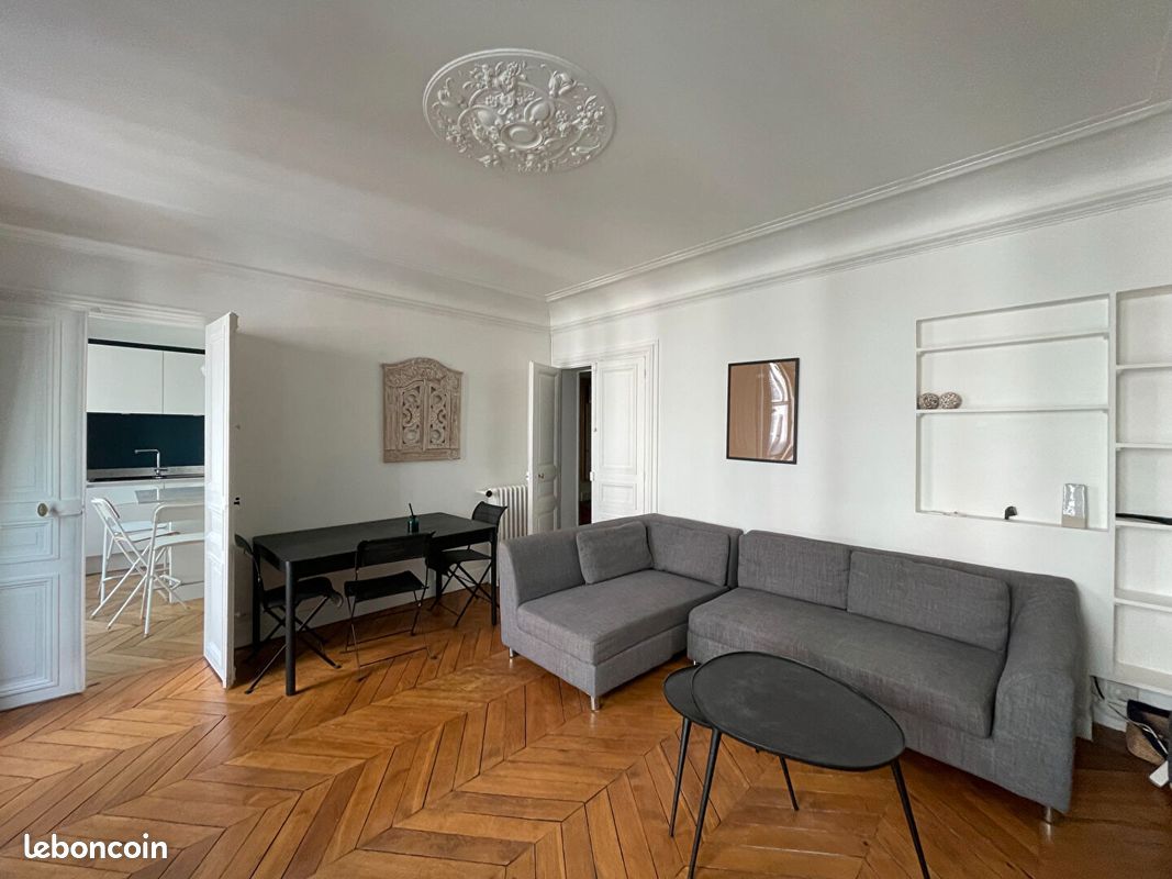 Appartement 4 pièces 97 m² · à Paris · 97 m² · 3 650 €