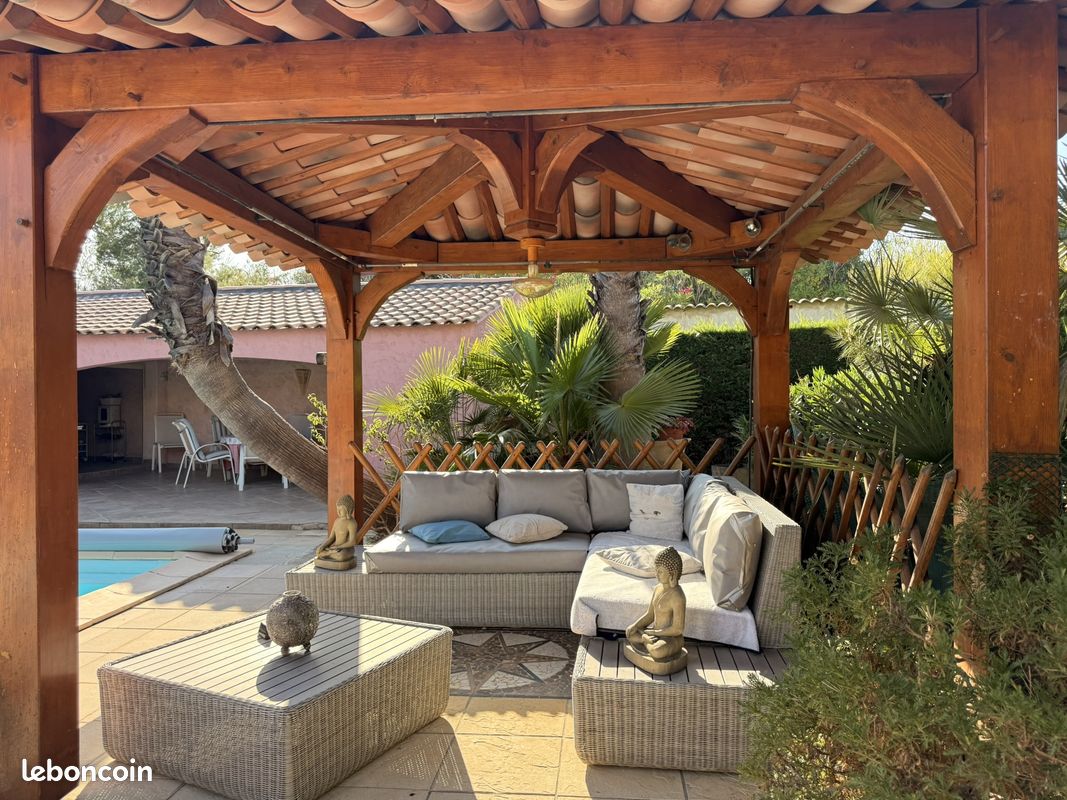 Maison 5 pièces 119 m² · à La Londe-les-Maures · 119 m² · 689 000 €