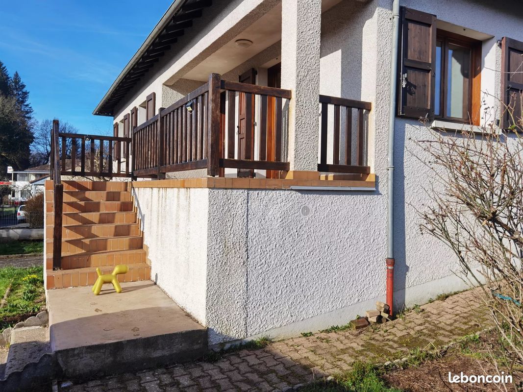 Maison 4 pièces 88 m² · à Laroquebrou · 88 m² · 710 €/mois