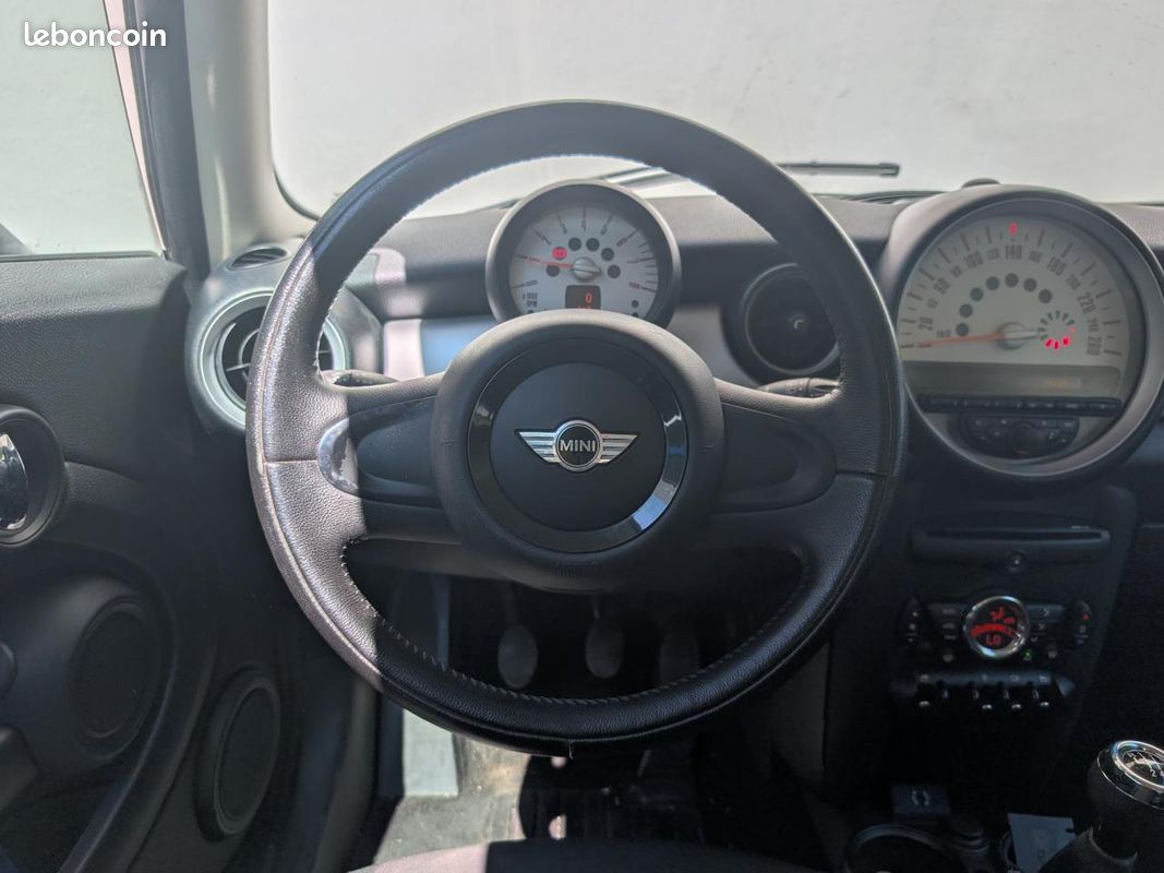 MINI COOPER 1.6i 122ch R56 LCI Cooper (image 5)