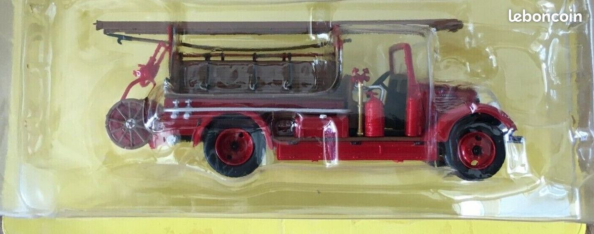 RENAULT ACZ 1 Gugumus - Camion Pompiers AUTOPOMPE des Pompiers de HOENHEIM SDIS 67 - échelle 1/43 - Neuf en boite non ouverte - Collection VEHICULES LEGERS des SAPEURS POMPIERS n° 14 (image 3)