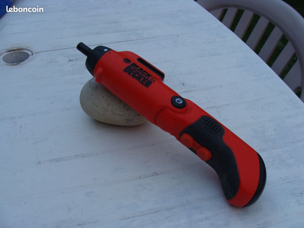 Perceuses dévisseuses sans fil Black Decker Bricolage