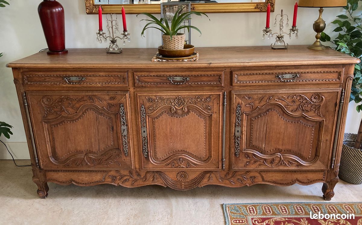 Buffet-enfilade ancien en chêne massif, 3 portes (image 1)