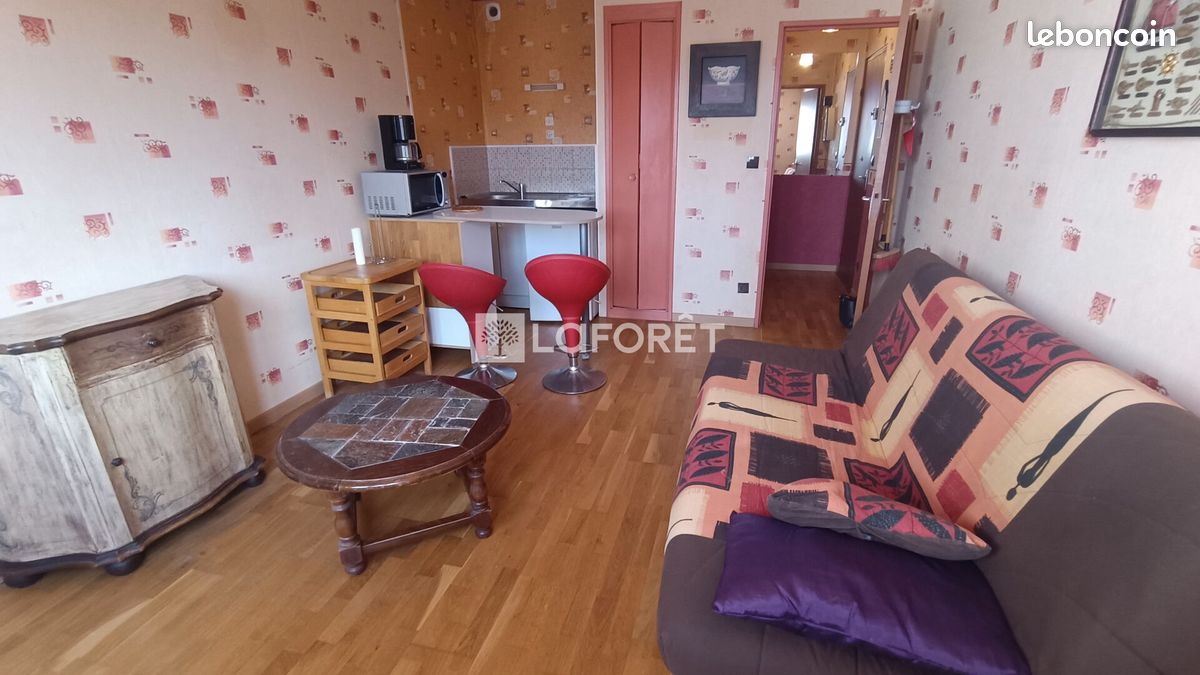 Appartement 1 pièce 22 m² · à Courseulles-sur-Mer · 22 m² · 370 €/mois