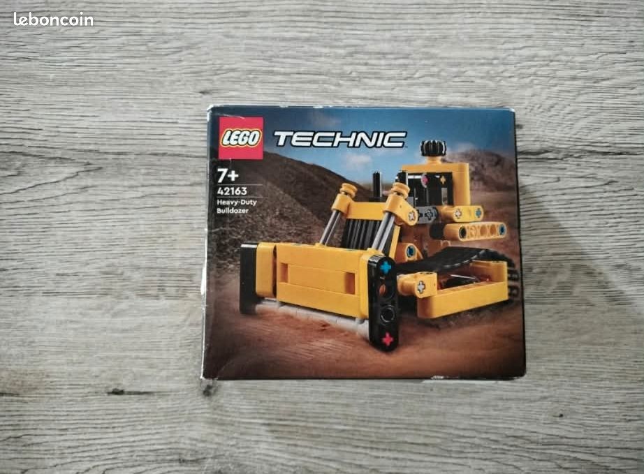Lego technic bulldozer robuste 42163 (image 1)