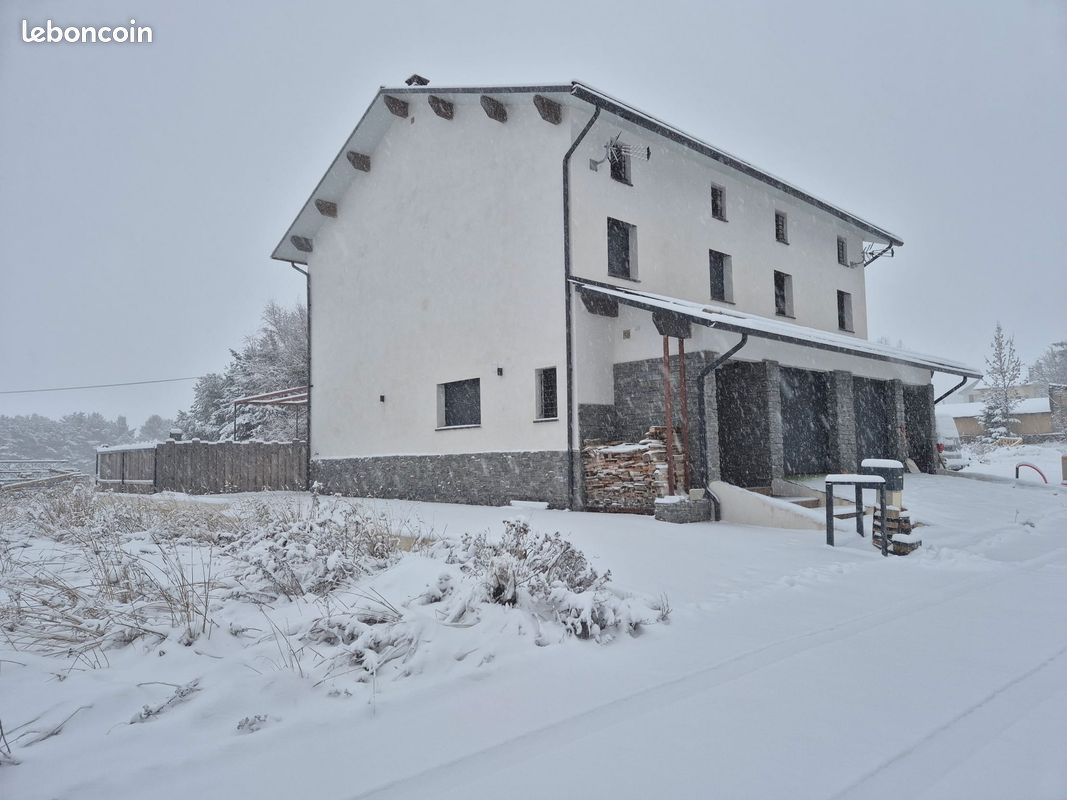 Maison 6 pièces 136 m² · à Formiguères · 136 m² · 399 000 €
