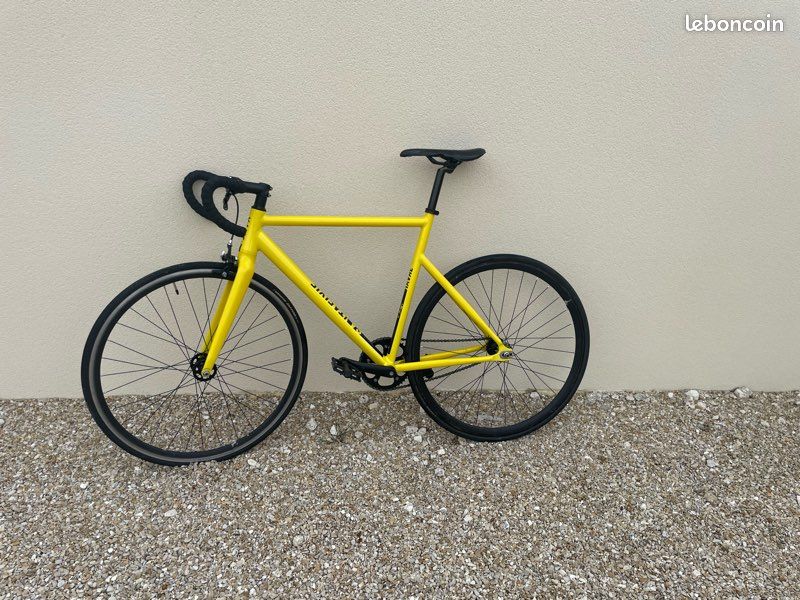 Santafixie Raval Vélos