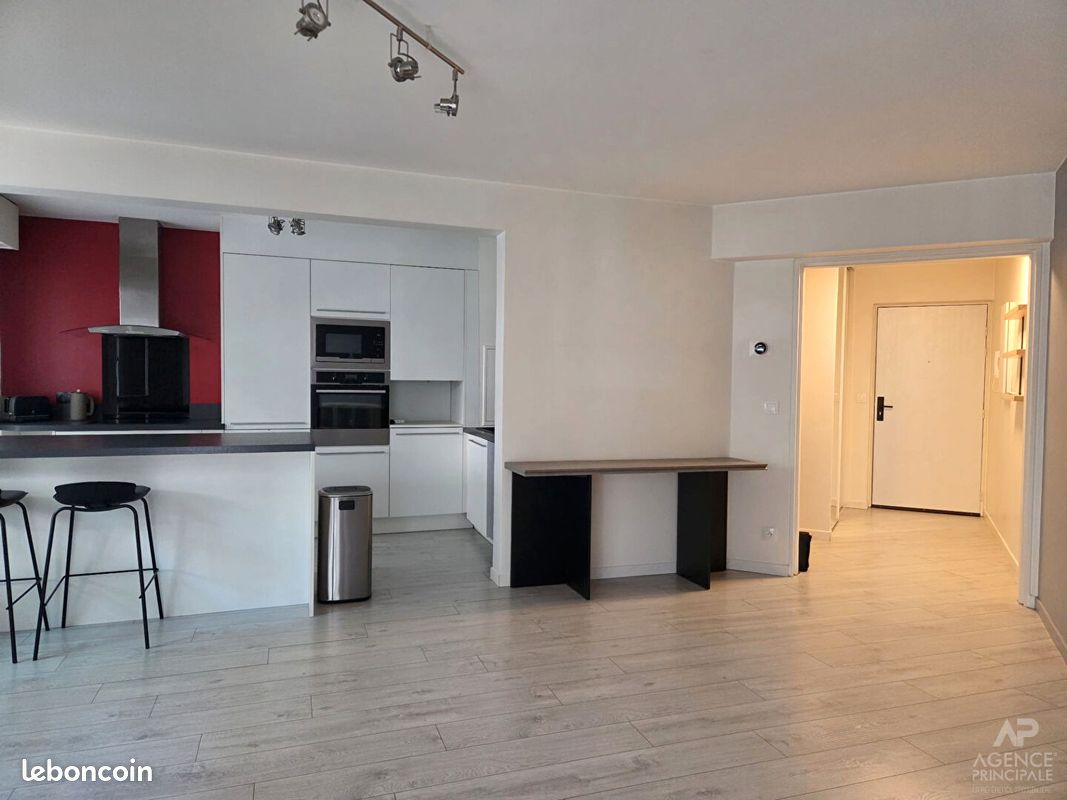 Appartement 2 pièces 57 m² · à Rueil-Malmaison · 57 m² · 1 380 €