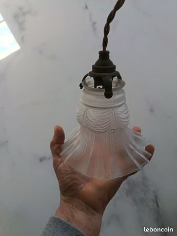 JoyMerit Lot De 2 Abat-Jour Verre Cloche Vintage - Forme Tulipe Bell Transparent Clair, 13 Cm Haut & Large, Style Rétro Élégant E26/E27