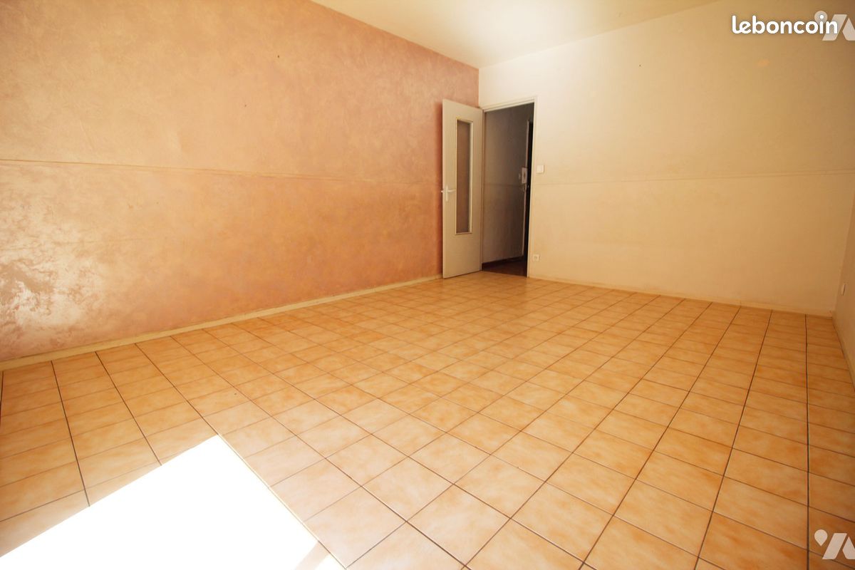 Appartement 3 pièces 70 m² · à Aix-en-Provence · 70 m² · 189 000 €