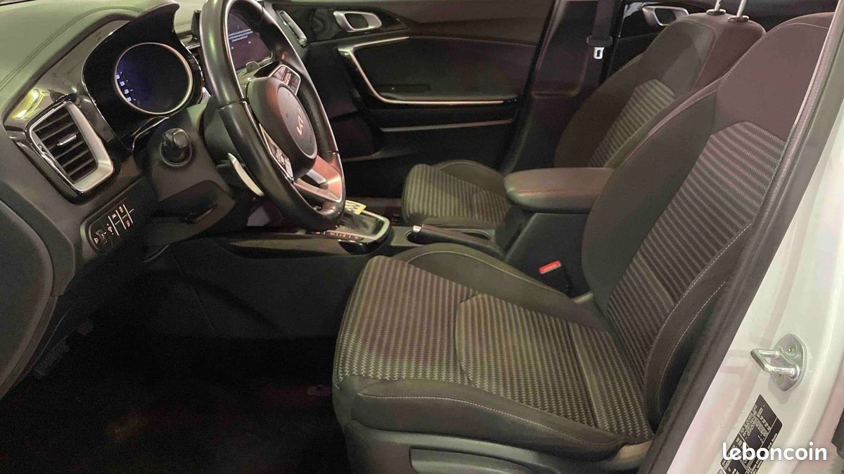 KIA CEED 1.6 CRDi 136 ch MHEV DCT7 Active (image 11)