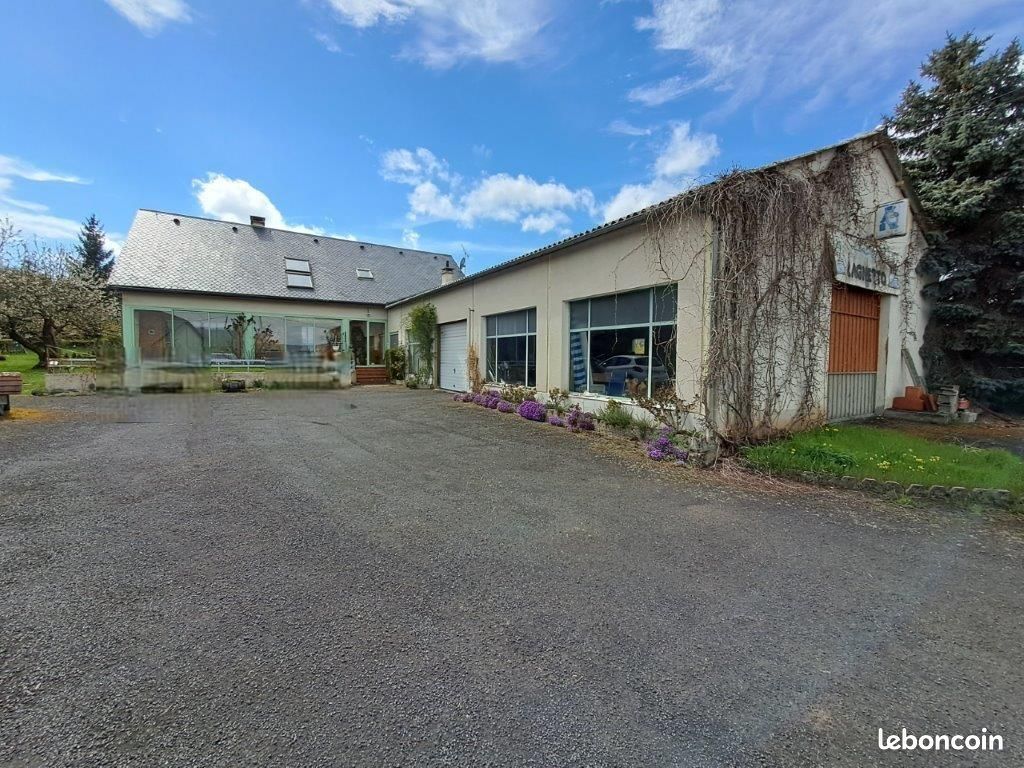 Maison 9 pièces 190 m² · à Roffiac · 190 m² · 265 000 €