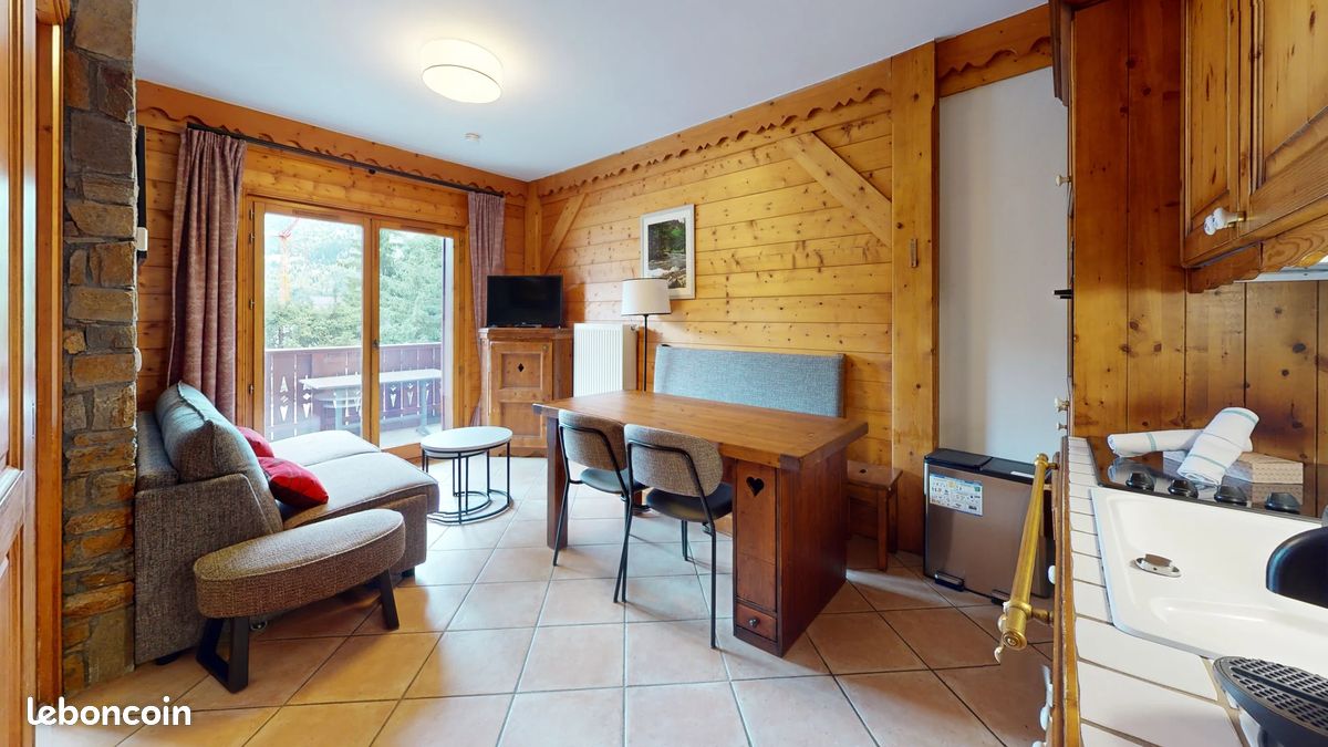 Appartement 2 pièces 33 m² · à Les Allues · 33 m² · 288 000 €