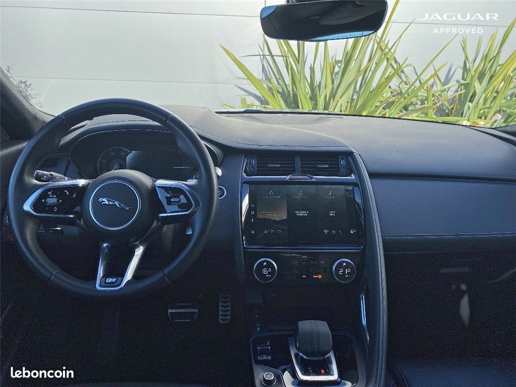 Jaguar E-PACE P300E CH PHEV AWD BVA R-Dynamic SE (image 4)