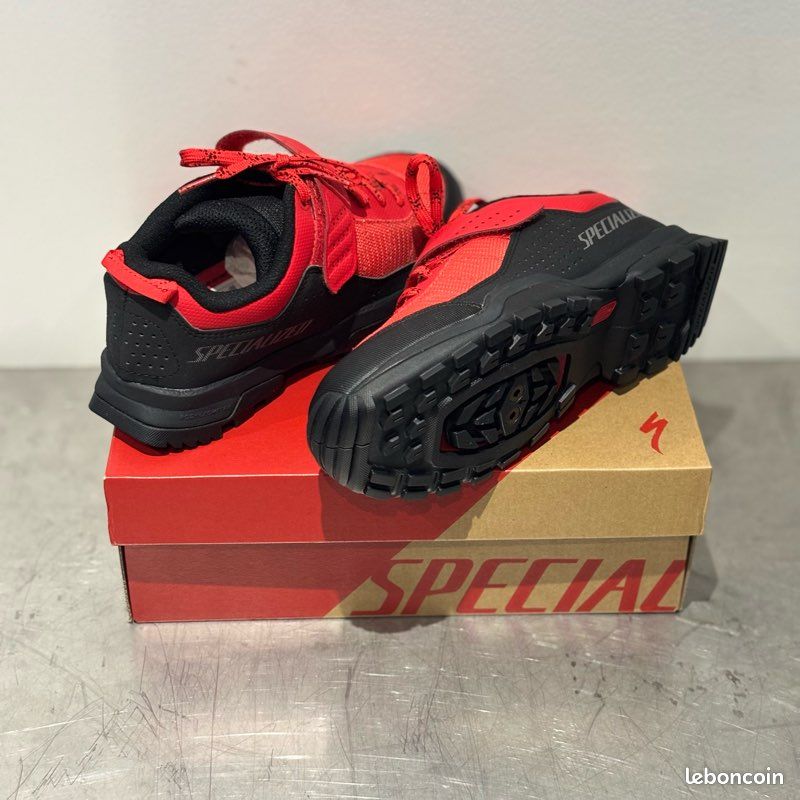 Chaussures VTT Specialized Recon 1.0 SPD - Neuves - Taille 39 - Noir - Homme