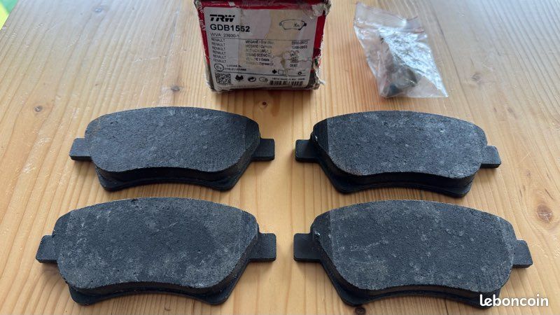 Jeu De Plaquettes De Frein TRW GDB1552 - Pour Freins à Disque, Qualité Professionnelle