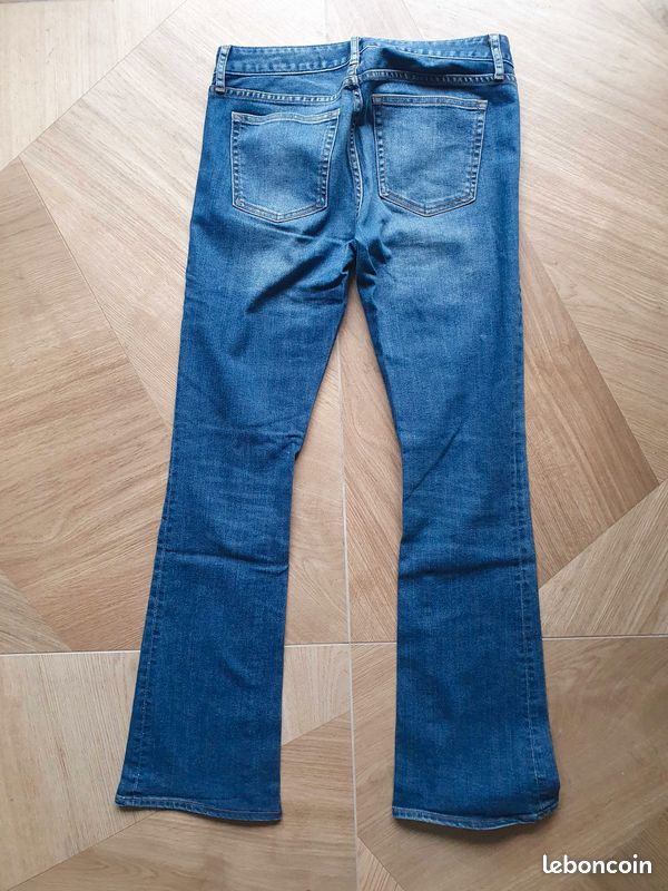 Jeans Gap 1969 pantalon boot cut 28r Vêtements